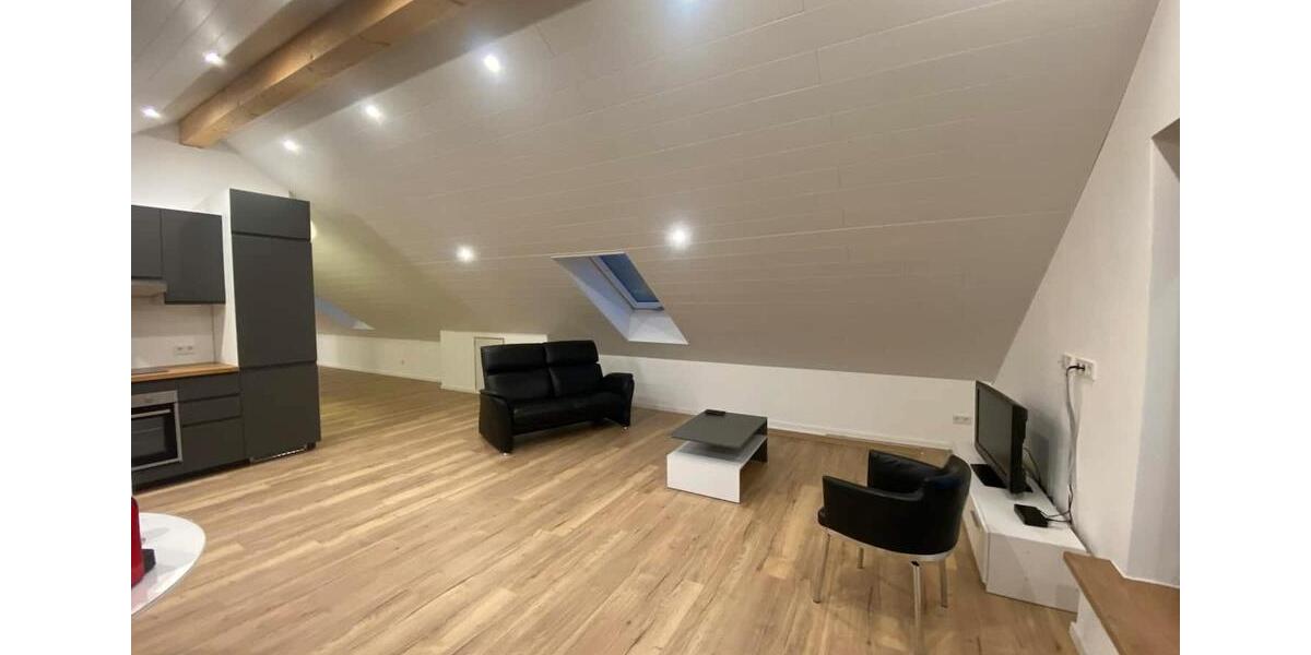 Dachgeschoßwohnung Grafenau - 2.5 Zimmer, 85 m&sup2;, 1.500&euro; | Angebot:24590396