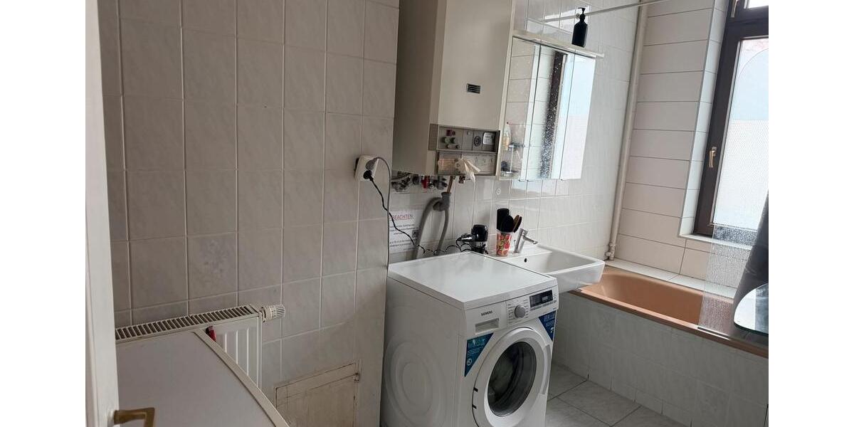 Etagenwohnung Stuttgart Bad Cannstatt - 3 Zimmer, 90 m&sup2;, 1.400&euro; | Angebot:25483483