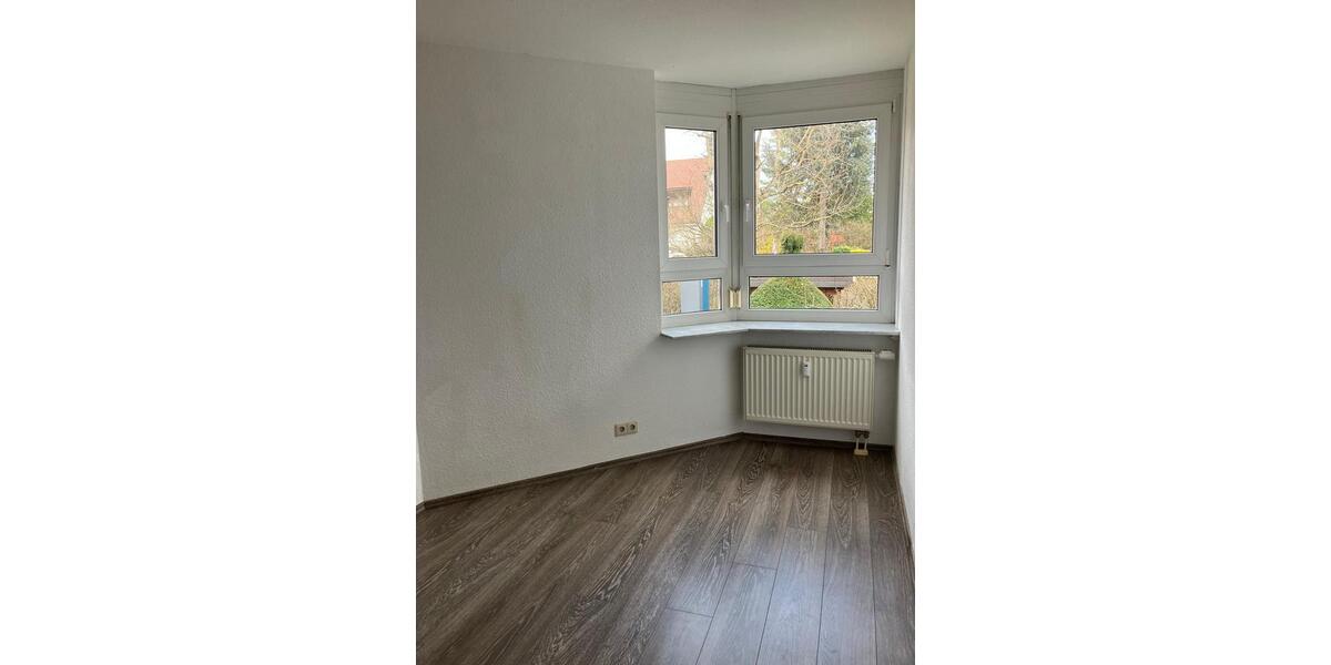Etagenwohnung Waiblingen - 3 Zimmer, 65 m&sup2;, 1.250&euro; | Angebot:27541797