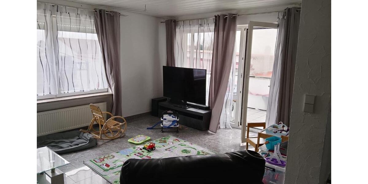 Erdgeschoßwohnung Burgstetten - 6 Zimmer, 174 m&sup2;, 2.000&euro; | Angebot:25925244