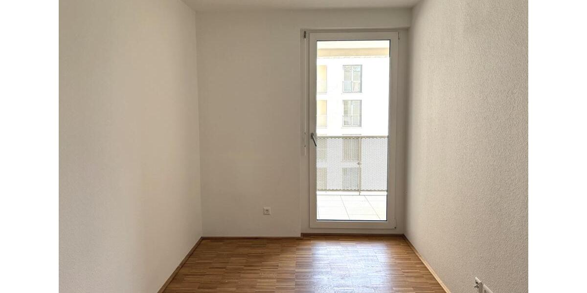 Etagenwohnung Leonberg - 4 Zimmer, 105 m&sup2;, 1.898&euro; | Angebot:23644761