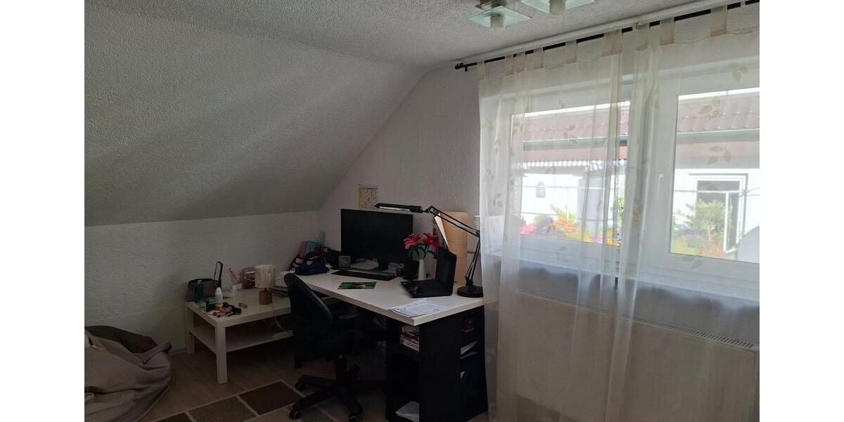 Etagenwohnung Korntal-Münchingen Münchingen - 4 Zimmer, 105 m&sup2;, 1.500&euro; | Angebot:27572618