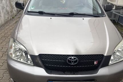 Toyota Corolla 294.450 km 3.600 &euro; Stuttgart 70499