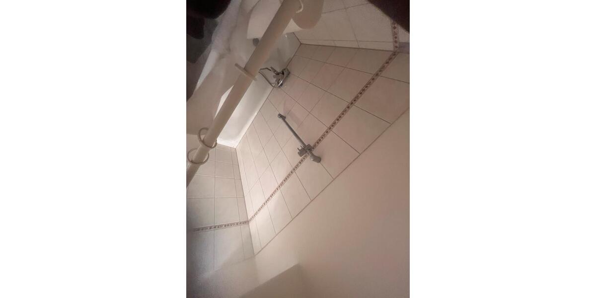 Dachgeschoßwohnung Stuttgart Stuttgart-Ost - 1 Zimmer, 40 m&sup2;, 850&euro; | Angebot:25963152