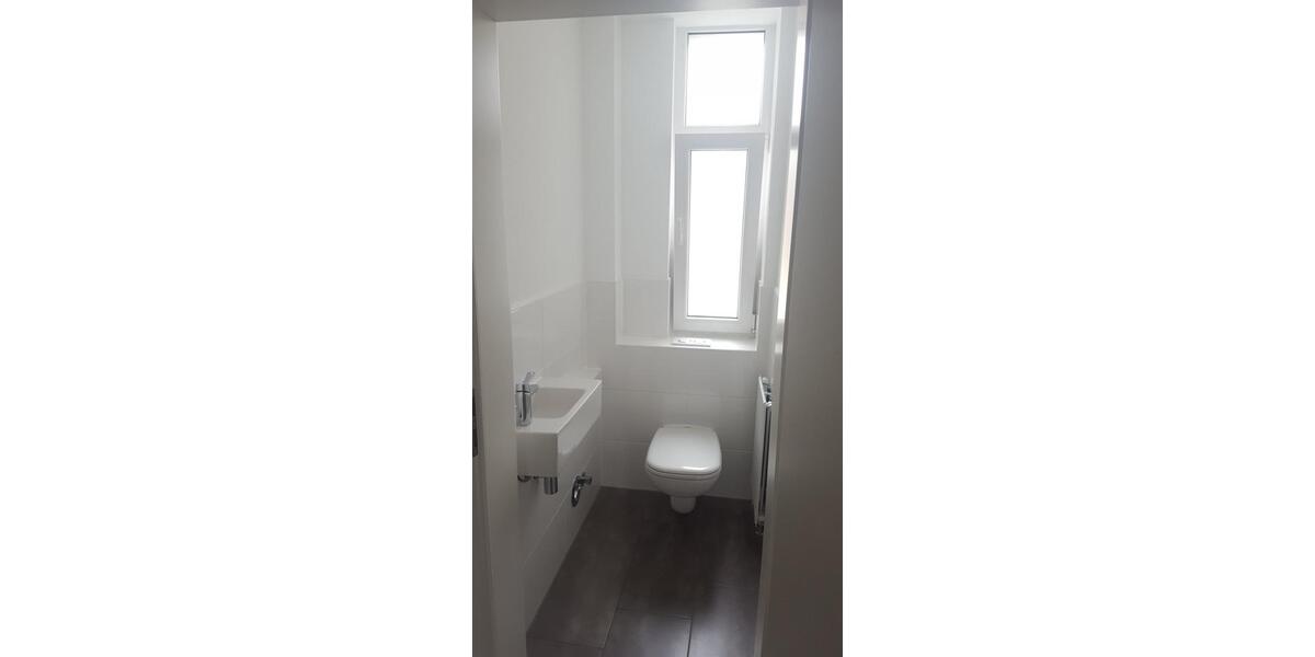 Dachgeschoßwohnung Stuttgart Stuttgart-Nord - 3.5 Zimmer, 89 m&sup2;, 1.350&euro; | Angebot:25964364