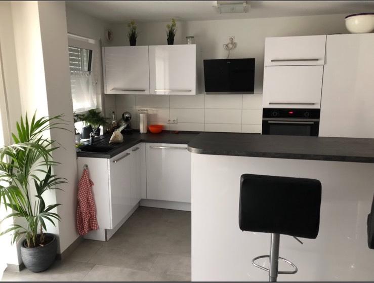 Etagenwohnung Hemmingen - 3.5 Zimmer, 85 m&sup2;, 1.400&euro; | Angebot:27536173