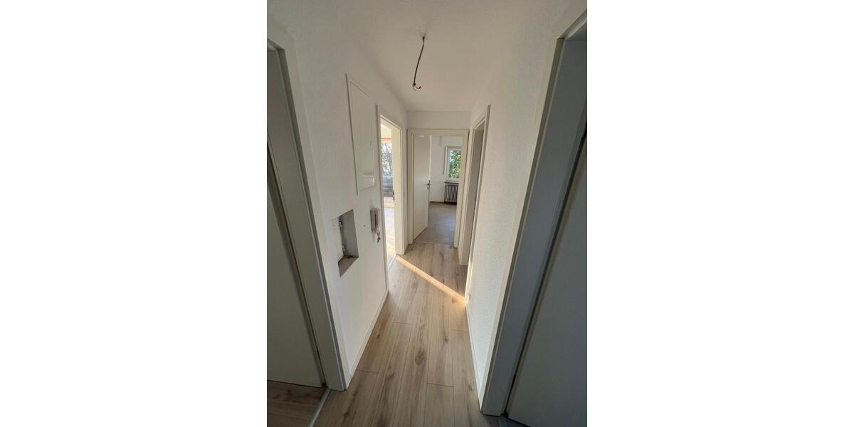 Dachgeschoßwohnung Leonberg - 2 Zimmer, 58 m&sup2;, 880&euro; | Angebot:25893568