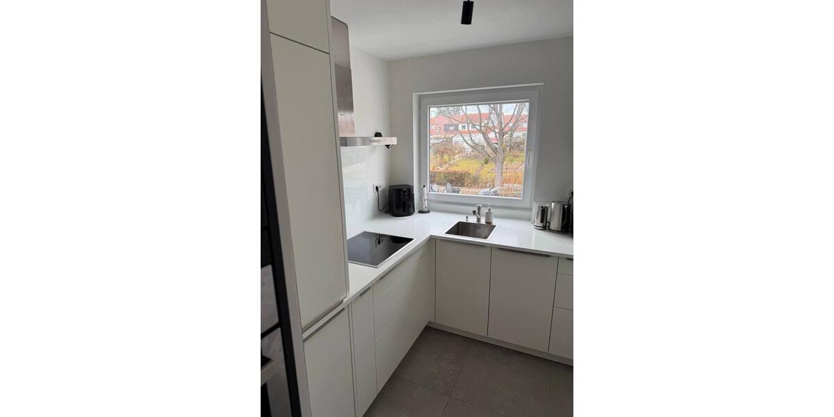 Etagenwohnung Stuttgart Degerloch - 2 Zimmer, 56 m&sup2;, 1.100&euro; | Angebot:25107436