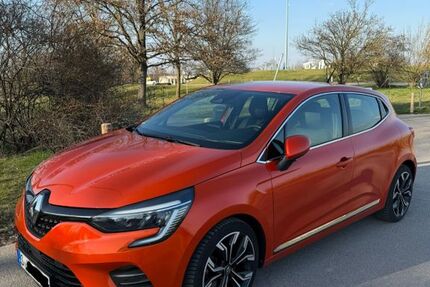 Renault Clio 69.000 km 12.800 &euro; Stuttgart 70435