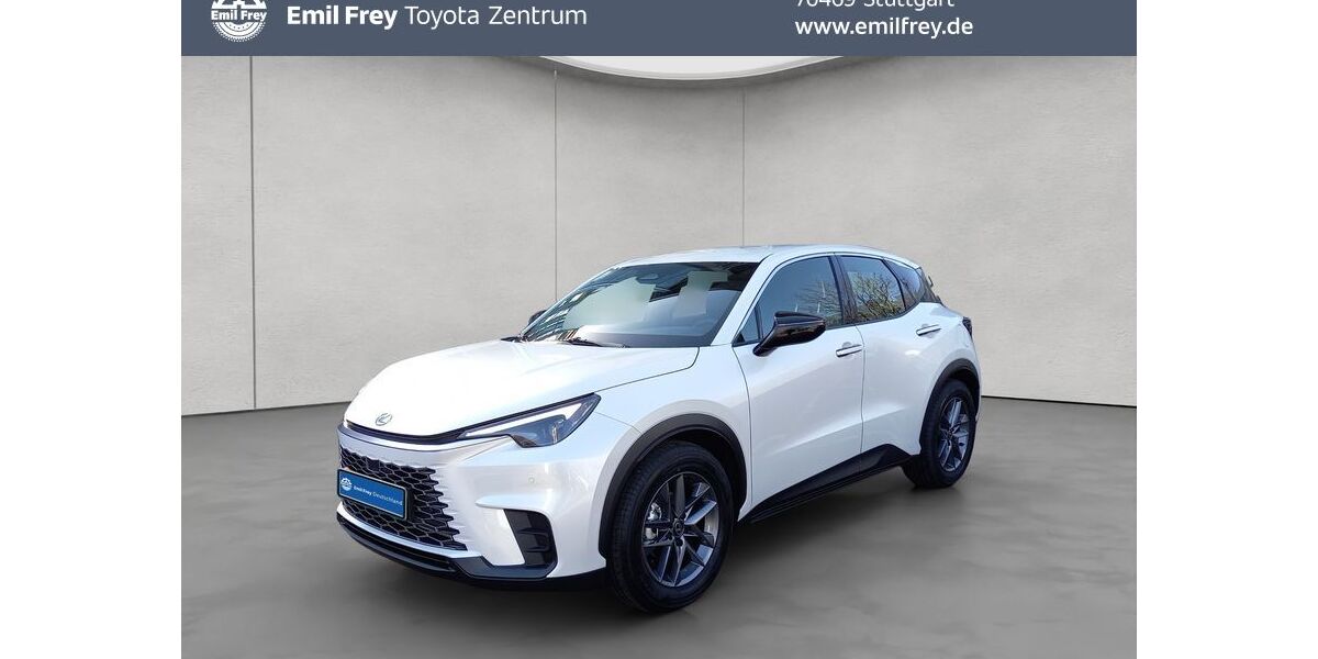 Lexus LBX 1.750 km 30.850 &euro; Stuttgart 70469