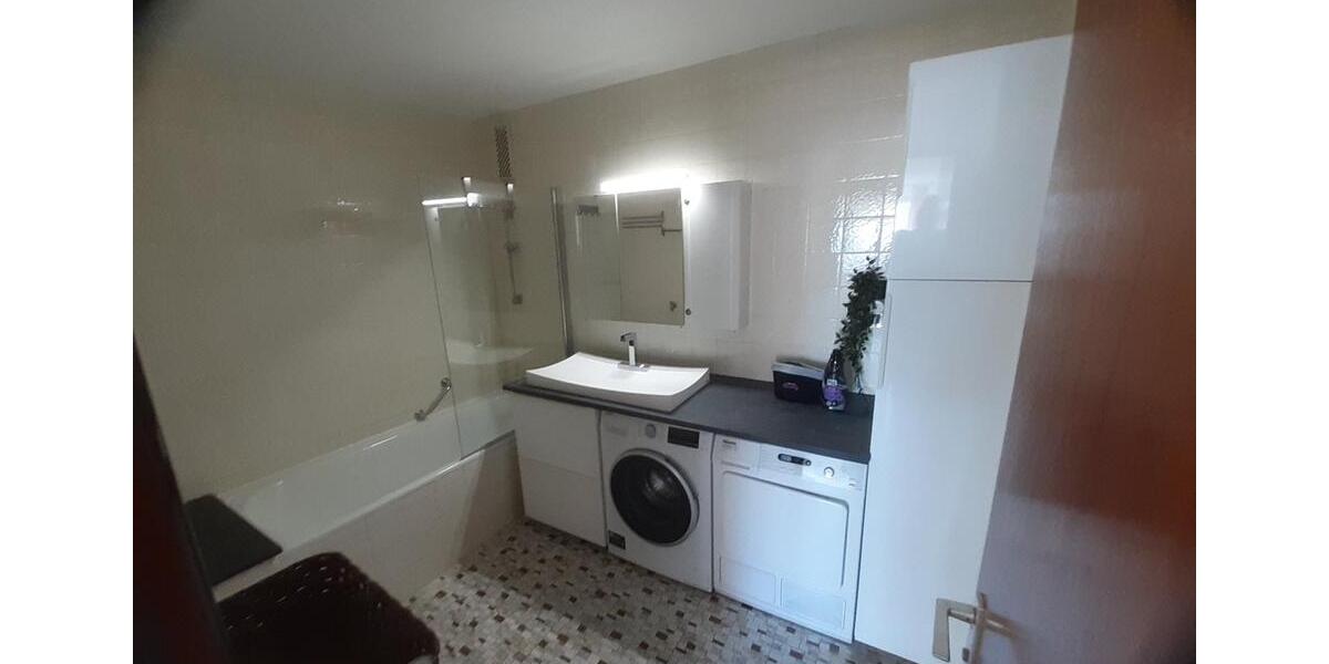 Etagenwohnung Stuttgart Sillenbuch - 3 Zimmer, 82 m&sup2;, 1.590&euro; | Angebot:25660056