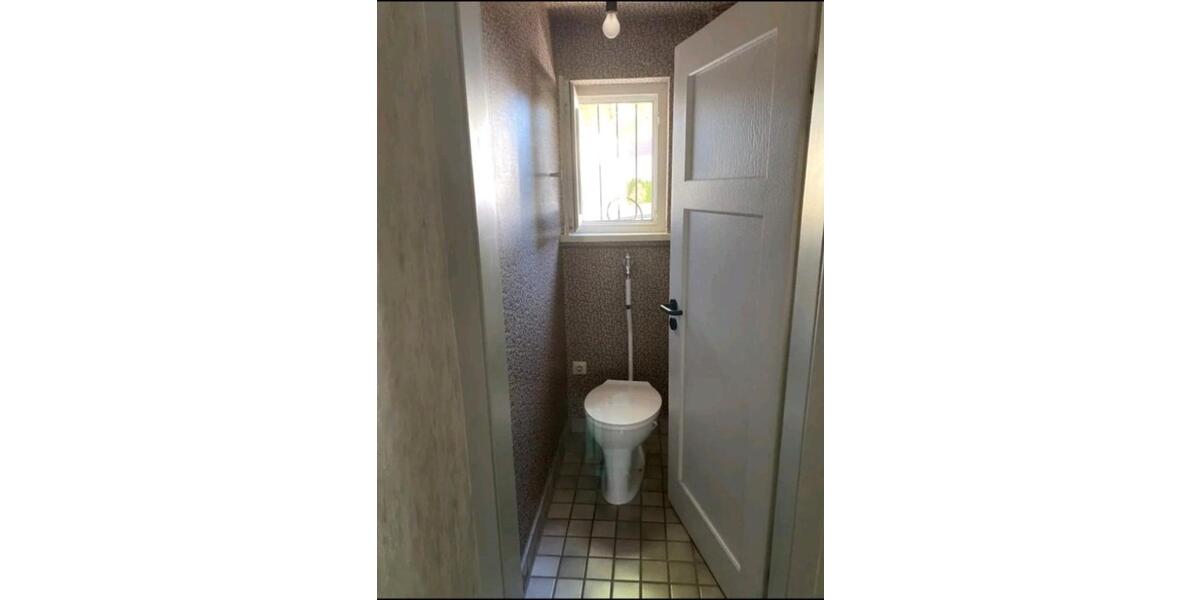 Doppelhaushälfte Backnang - 7 Zimmer, 175 m&sup2;, 330.000&euro; | Angebot:26803132