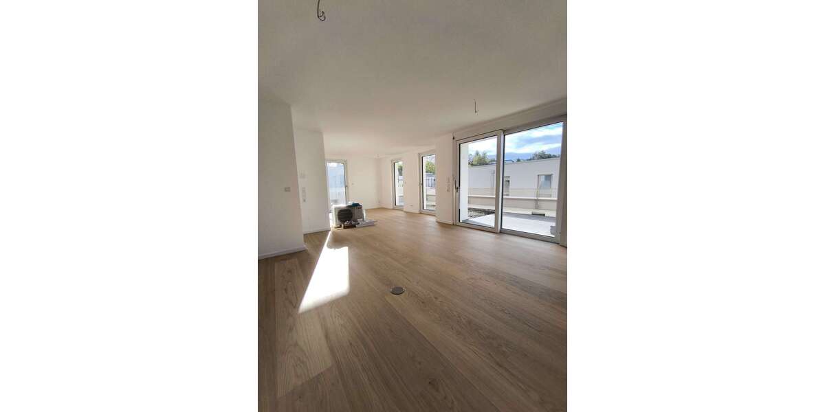 Etagenwohnung Leonberg - 4 Zimmer, 107 m&sup2;, 1.790&euro; | Angebot:25836744