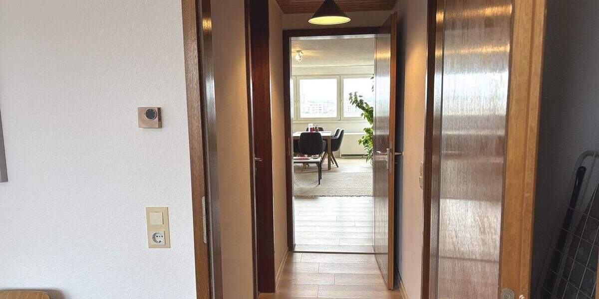 Etagenwohnung Sindelfingen Nord - 3 Zimmer, 83 m&sup2;, 305.000&euro; | Angebot:25877057