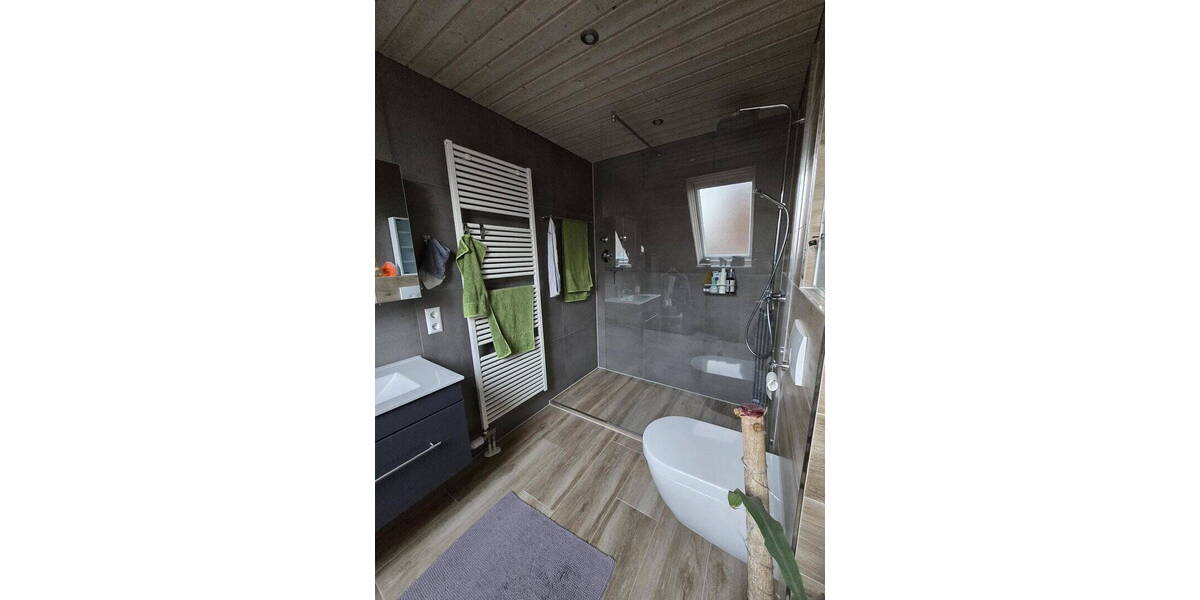 Reihenmittelhaus Renningen - 7 Zimmer, 155 m&sup2;, 630.000&euro; | Angebot:26090020