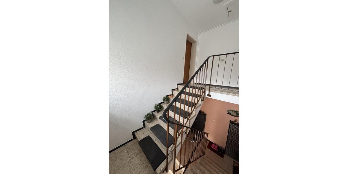 Etagenwohnung Freiberg am Neckar - 3 Zimmer, 75 m&sup2;, 249.000&euro; | Angebot:25512743