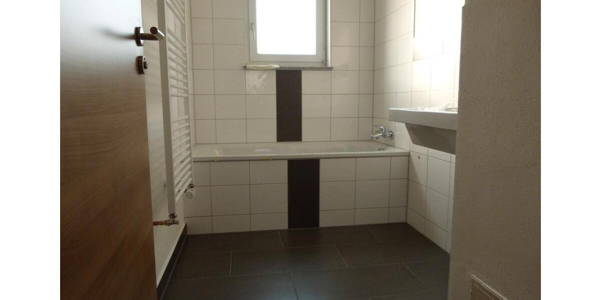 Mehrfamilienhaus, Wohnhaus Ludwigsburg - 12.5 Zimmer, 255 m&sup2;, 939.000&euro; | Angebot:26365536
