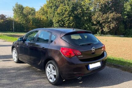 Opel Astra 159.000 km 4.900 &euro; Fellbach 70736