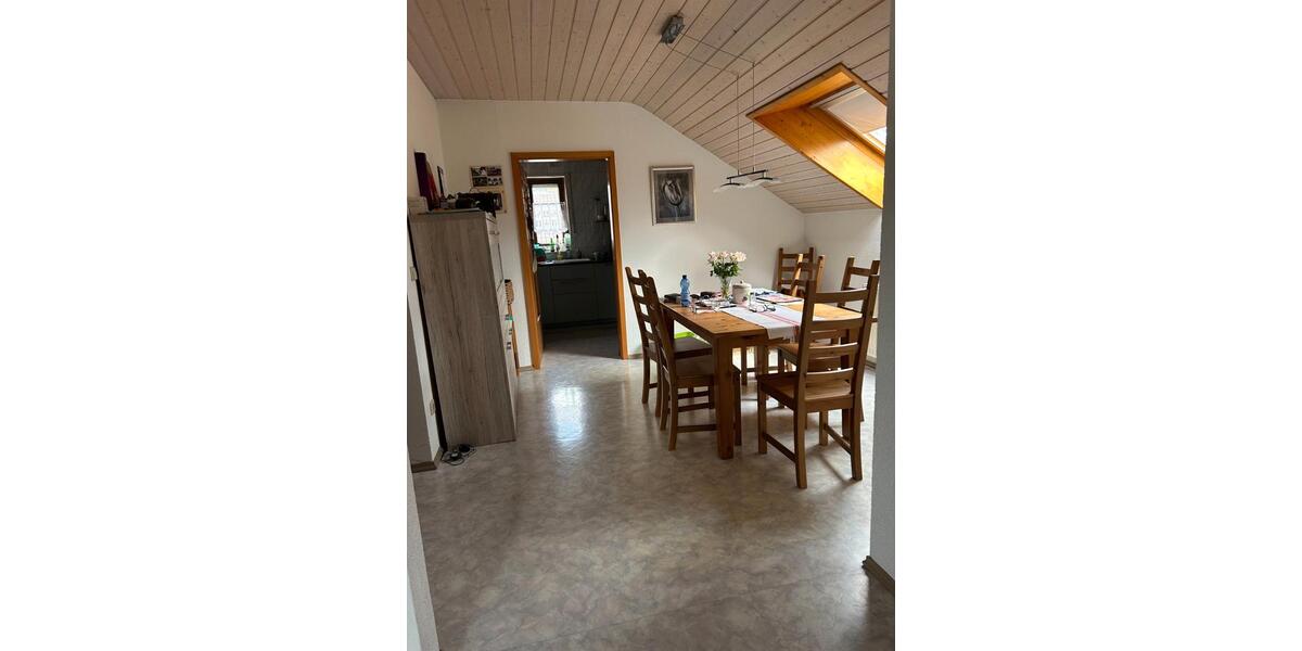 Dachgeschoßwohnung Bietigheim-Bissingen Bissingen - 3.5 Zimmer, 95 m&sup2;, 970&euro; | Angebot:27576397