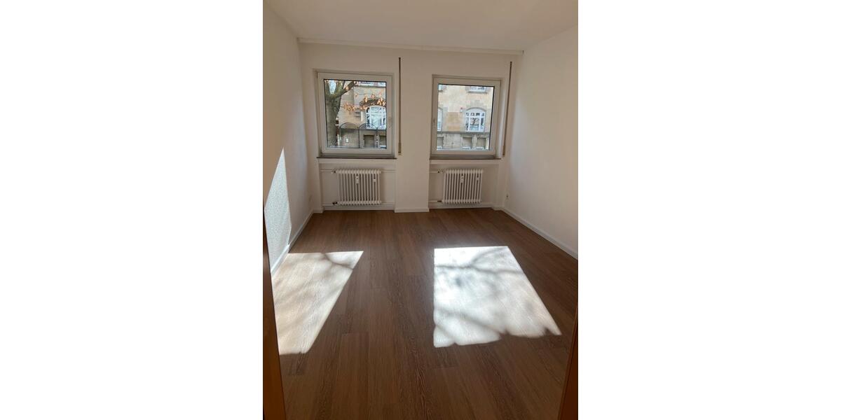 Erdgeschoßwohnung Stuttgart Stuttgart-West - 3 Zimmer, 77 m&sup2;, 1.400&euro; | Angebot:25408335