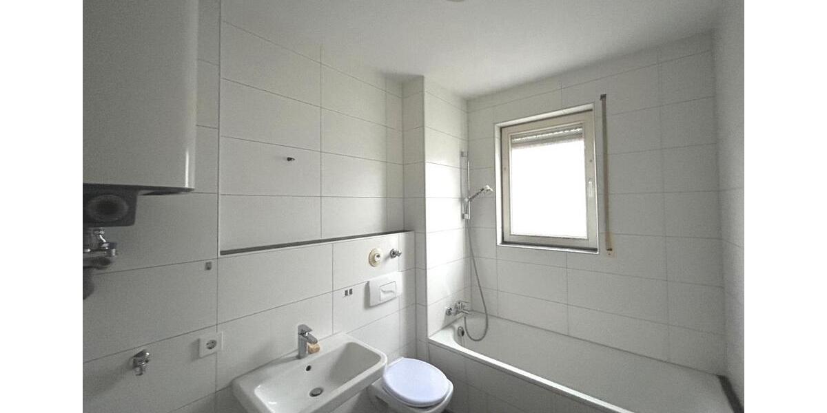 Etagenwohnung Stuttgart Luginsland - 2 Zimmer, 62 m&sup2;, 1.270&euro; | Angebot:25768022