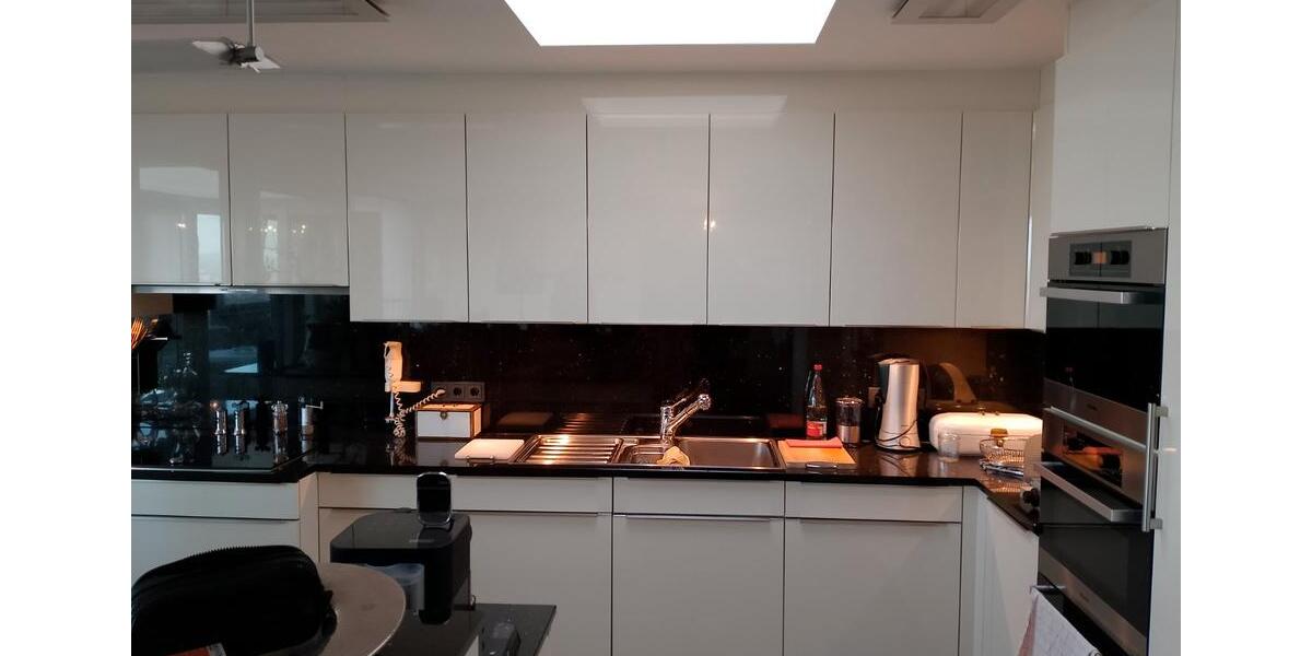 Einfamilienhaus Stuttgart Birkach - 3 Zimmer, 150 m&sup2;, 2.100&euro; | Angebot:25998760