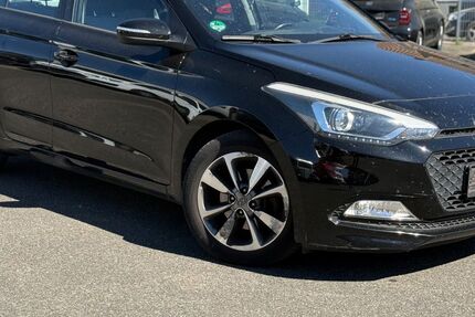 Hyundai i20 144.000 km 5.300 &euro; Winterbach 73650