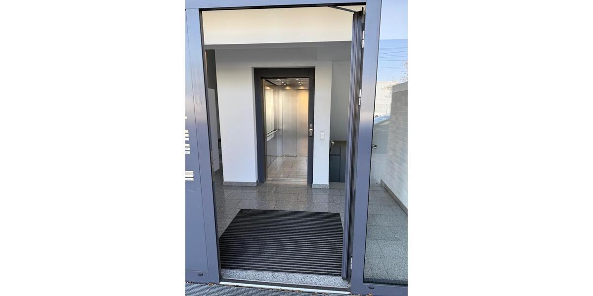 Terrassenwohnung Stuttgart Luginsland - 2 Zimmer, 47 m&sup2;, 250.000&euro; | Angebot:25382783