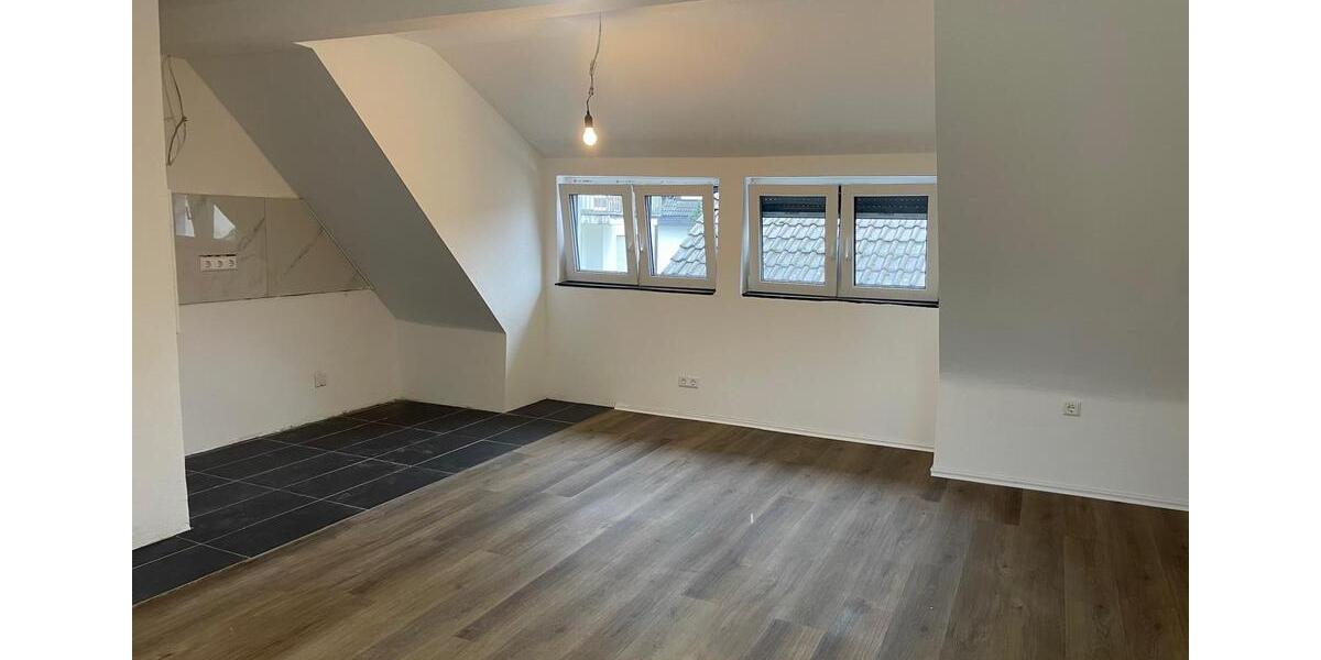 Dachgeschoßwohnung Ludwigsburg Eglosheim - 1 Zimmer, 42 m&sup2;, 850&euro; | Angebot:27534852