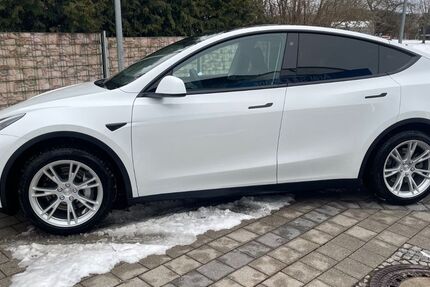 Tesla Model Y 28.800 km 31.450 &euro; Wüstenrot-Neuhütten 71543