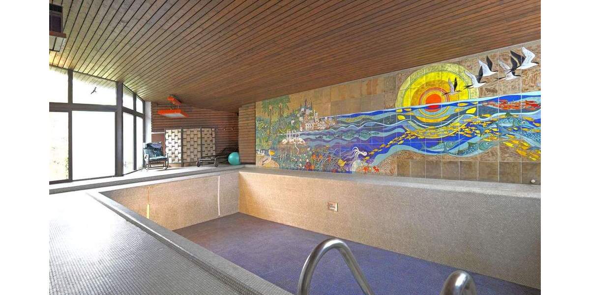 Einfamilienhaus Leonberg Ramtel - 7 Zimmer, 270 m&sup2;, 990.000&euro; | Angebot:25734447