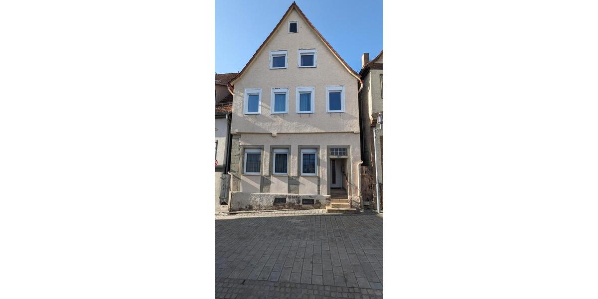 Einfamilienhaus Vaihingen an der Enz - 7 Zimmer, 130 m&sup2;, 298.000&euro; | Angebot:26592937