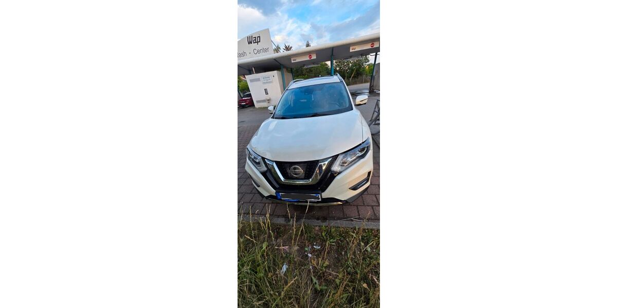 Nissan X-Trail 160.183 km 13.500 &euro; Leonberg 71229