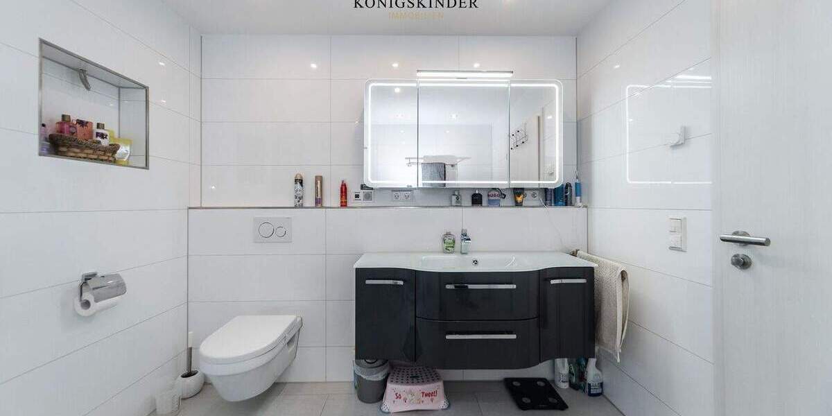 Einfamilienhaus Nordheim - 6 Zimmer, 202 m&sup2;, 990.000&euro; | Angebot:25680024