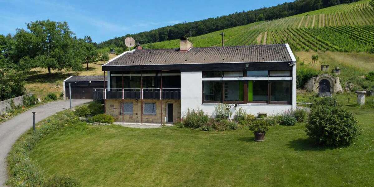 Einfamilienhaus Weinstadt - 7 Zimmer, 276 m&sup2;, 1.380.000&euro; | Angebot:26998493