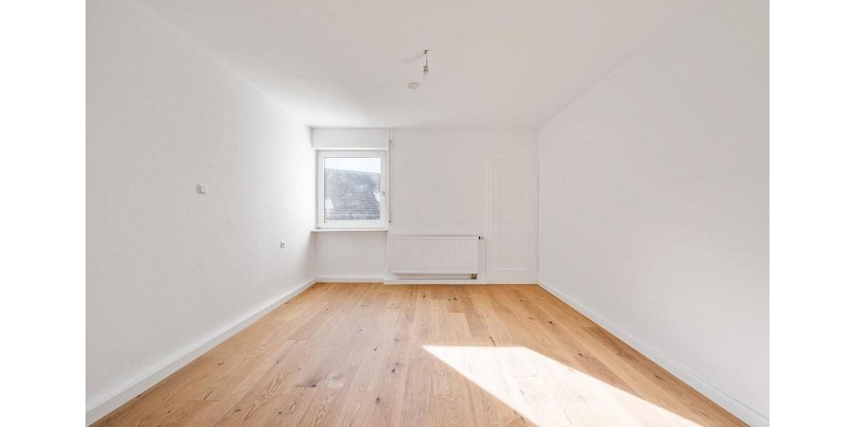 Dachgeschoßwohnung Heilbronn - 4 Zimmer, 89 m&sup2;, 1.160&euro; | Angebot:25883442