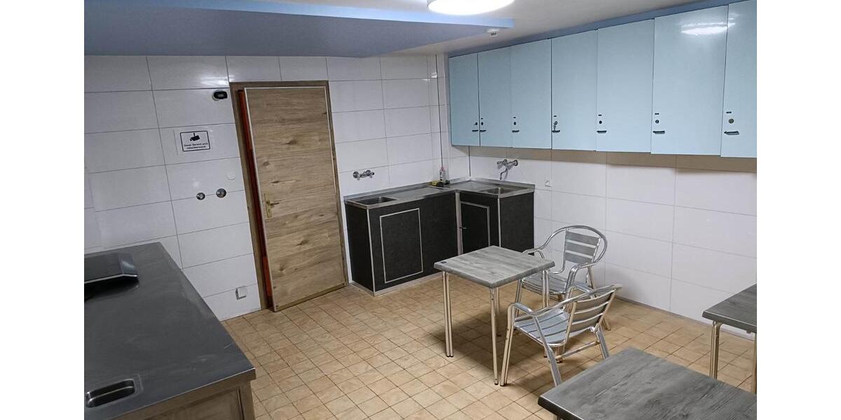 Etagenwohnung Stuttgart Luginsland - 1 Zimmer, 20 m&sup2;, 20&euro; | Angebot:25366430