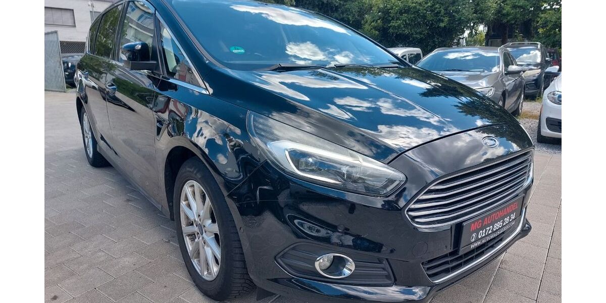 Ford S-Max 176.199 km 10.700 &euro; Fellbach 70736