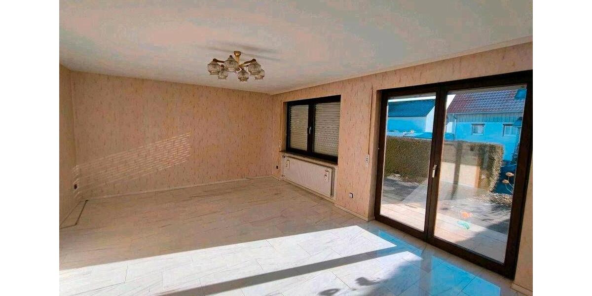 Doppelhaushälfte Leonberg - 6 Zimmer, 146 m&sup2;, 500.000&euro; | Angebot:26597536