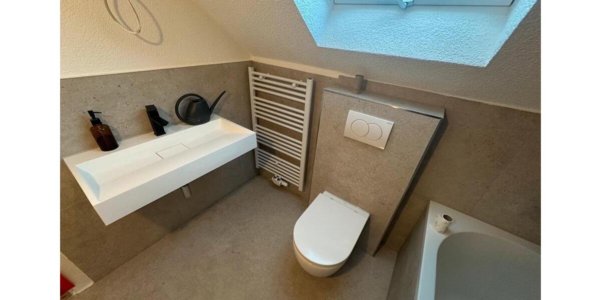 Dachgeschoßwohnung Neuhausen auf den Fildern - 3 Zimmer, 71 m&sup2;, 1.300&euro; | Angebot:27548763