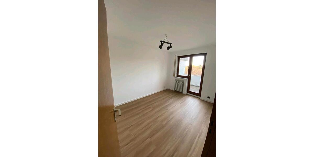 Etagenwohnung Berglen - 3 Zimmer, 80 m&sup2;, 1.280&euro; | Angebot:26384374