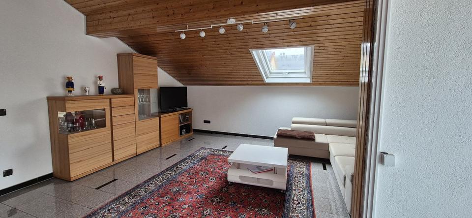 Dachgeschoßwohnung Nordheim - 4.5 Zimmer, 105 m&sup2;, 1.200&euro; | Angebot:27568269