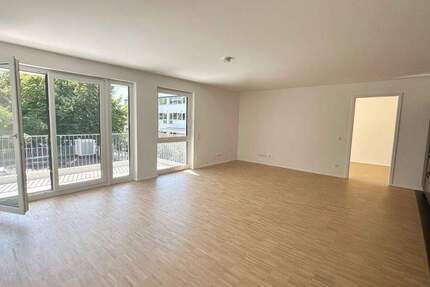 Wohnung Stuttgart Untertürkheim - 4 Zimmer, 104 m&sup2;, 1.690&euro; | Angebot:25677103