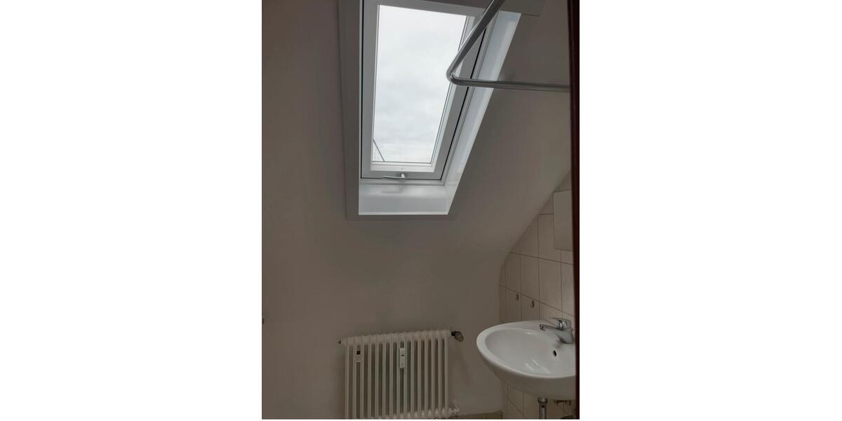Dachgeschoßwohnung Filderstadt - 3 Zimmer, 62 m&sup2;, 720&euro; | Angebot:27589579