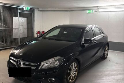Mercedes-Benz A 200 216.669 km 7.500 &euro; Stuttgart 70569