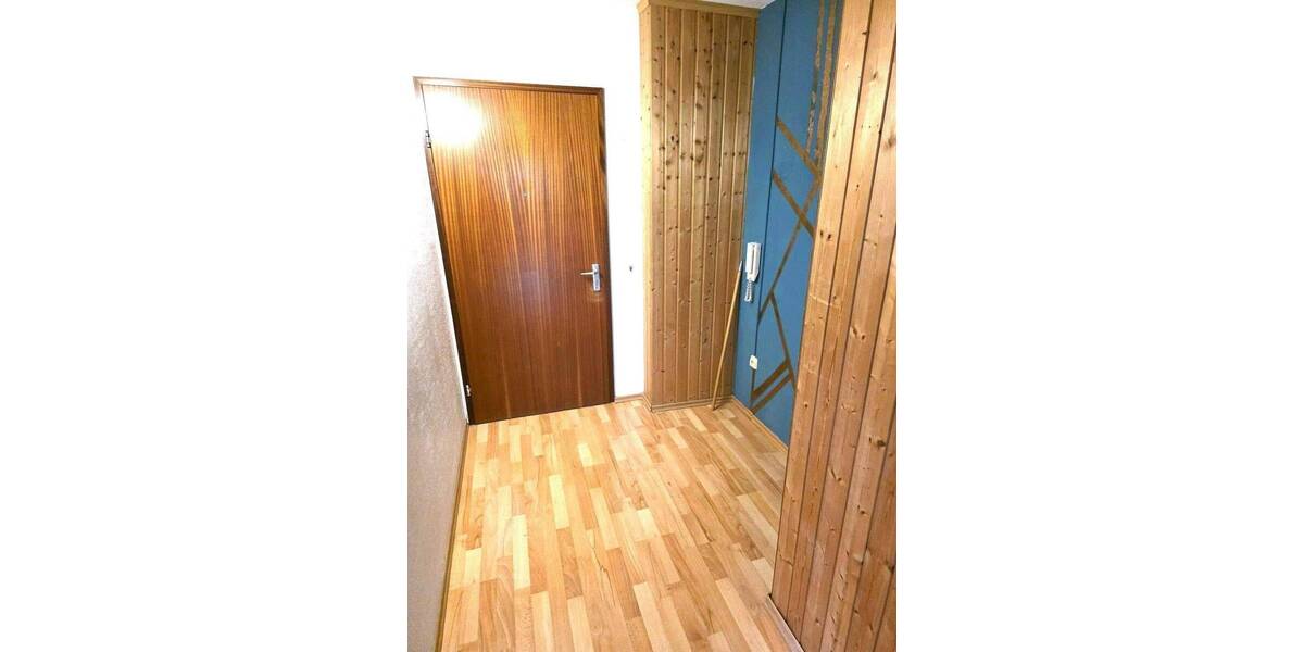 Etagenwohnung Stuttgart Bad Cannstatt - 3 Zimmer, 95 m&sup2;, 318.000&euro; | Angebot:26867183