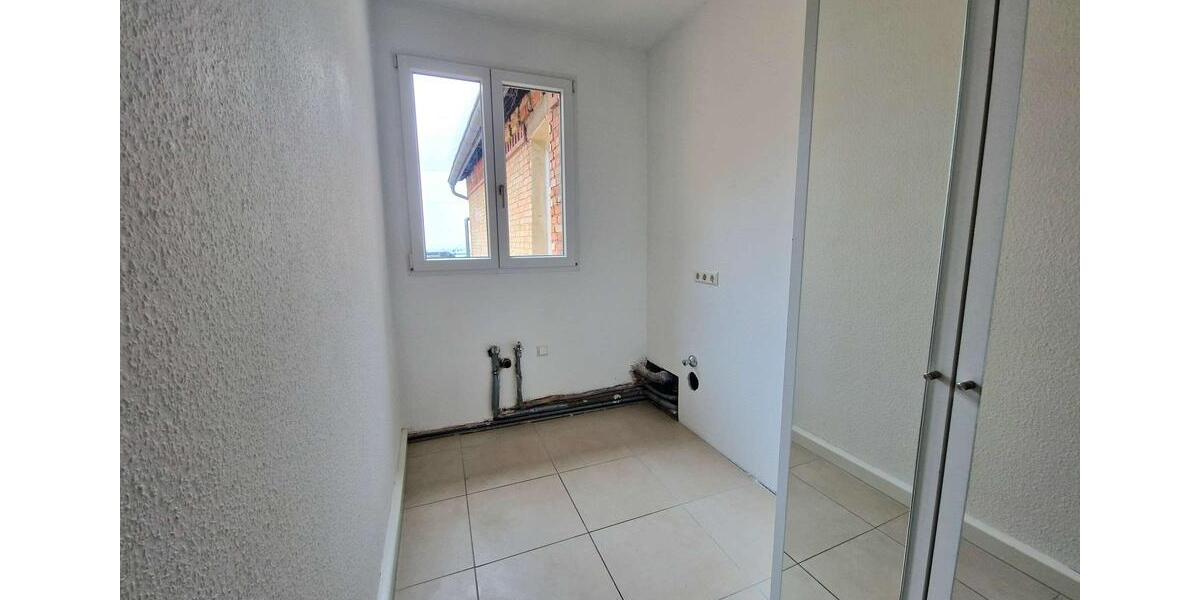 Dachgeschoßwohnung Stuttgart Stuttgart-Süd - 2 Zimmer, 63 m&sup2;, 1.275&euro; | Angebot:26133397