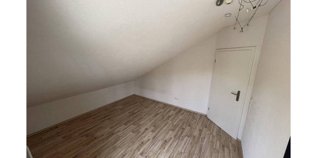 Etagenwohnung Waiblingen Beinstein - 4 Zimmer, 95 m&sup2;, 1.200&euro; | Angebot:26807653
