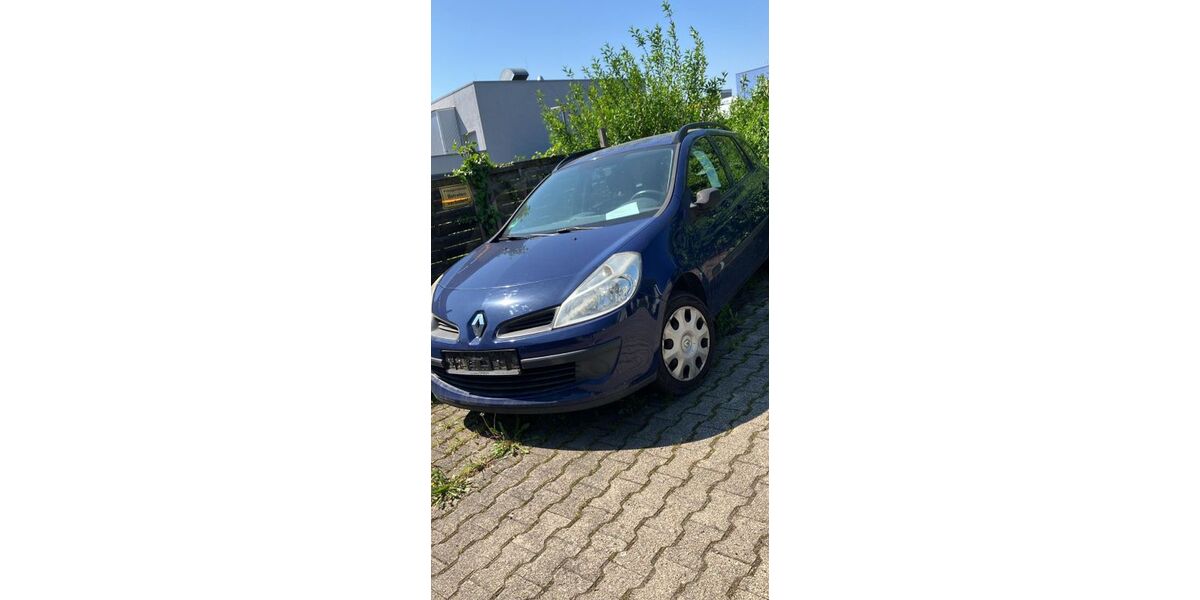 Renault Clio 128.000 km 2.450 &euro; Brackenheim 74336