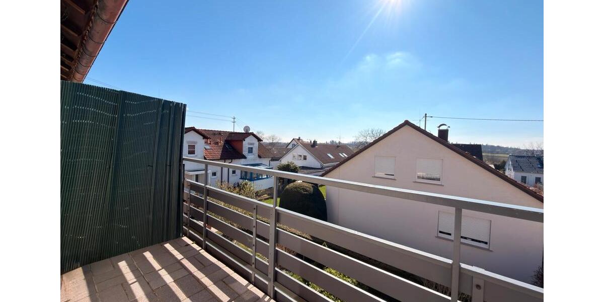 Etagenwohnung Esslingen am Neckar Oberesslingen - 3.5 Zimmer, 82 m&sup2;, 299.000&euro; | Angebot:26042498